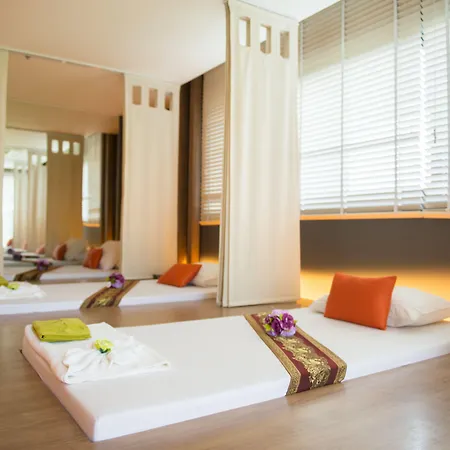 Summit Windmill Golf Suite Hotel At Suvarnabhumi