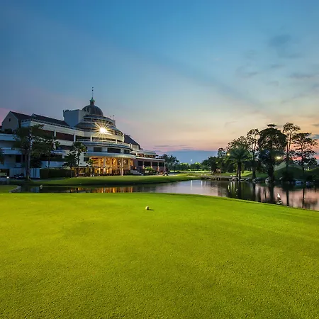 Summit Windmill Golf Suite Hotel At Suvarnabhumi