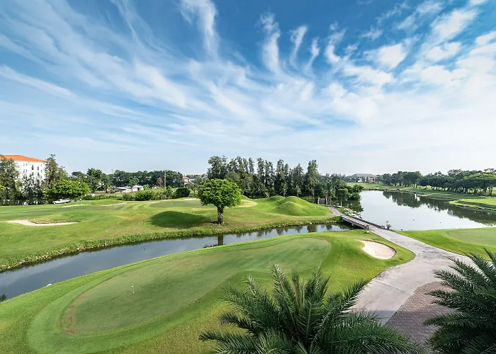 Summit Windmill Golf At Suvarnabhumi Resort 5*